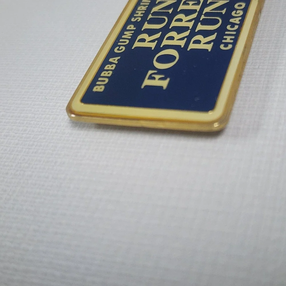 Vtg 1998 Bubba Gump Shrimp Company Restaurant Chicago, IL Souvenir Fridge Magnet